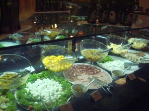 Buffet saladas - Sal e Brasa - Onde Comer em Salvador