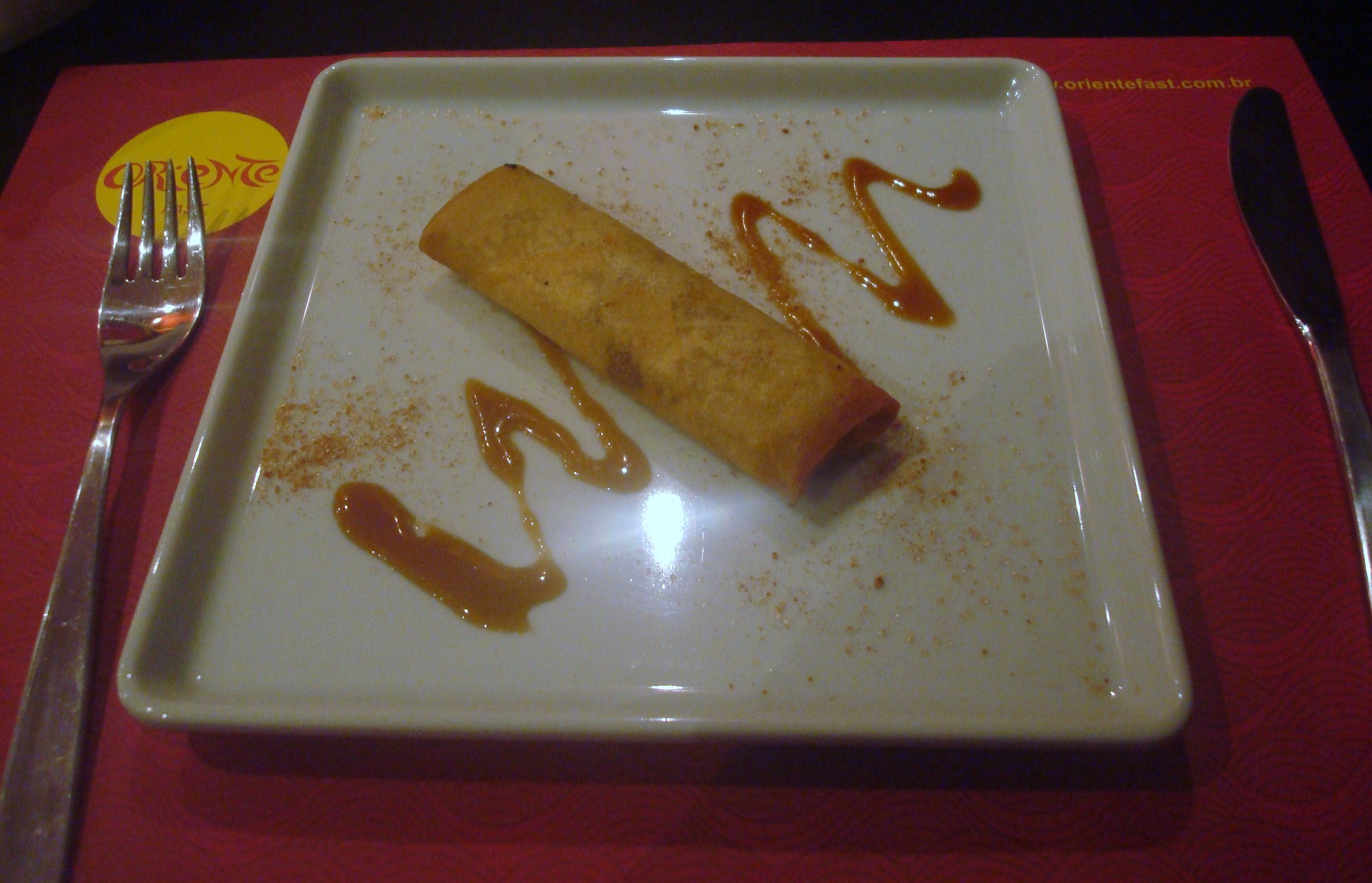 Oriente Fast - Rolinho de Banana com Chocolate - Onde Comer em Salvador - Restaurante chinês em Salvador - Vares e Restaurantes em Salvador