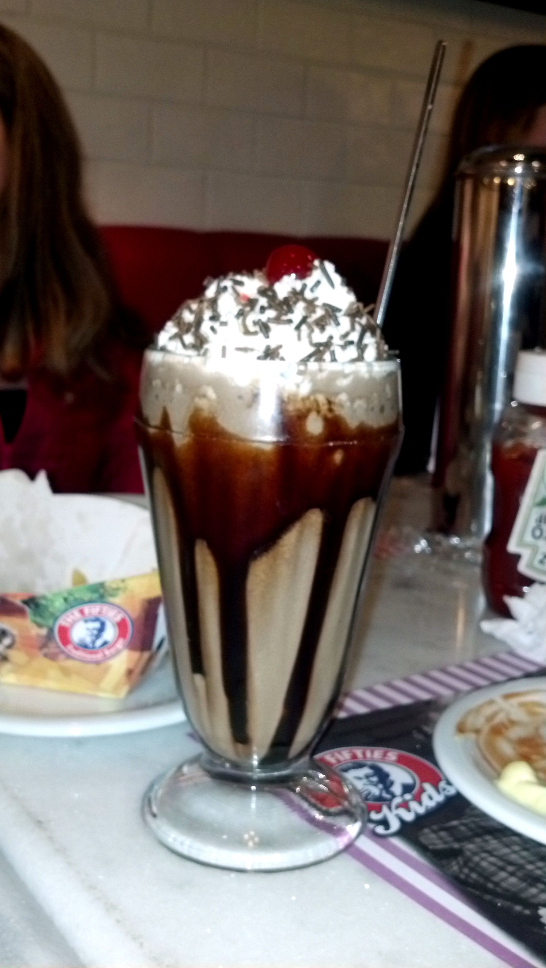 The Fifties - Milk Shake The Fifties. - Onde Comer em Salvador - Hamburguerias em Salvador - Bares e Restaurantes em Salvador